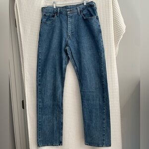 Wrangler Men's Blue Jeans. Size 34x34.